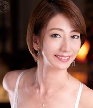 冈村麻友子